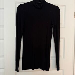 Wilfred Classic Black Long Sleeve Top